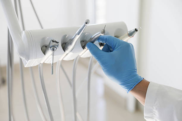 Professional Emergency Dentist technician working in Parkway, CA